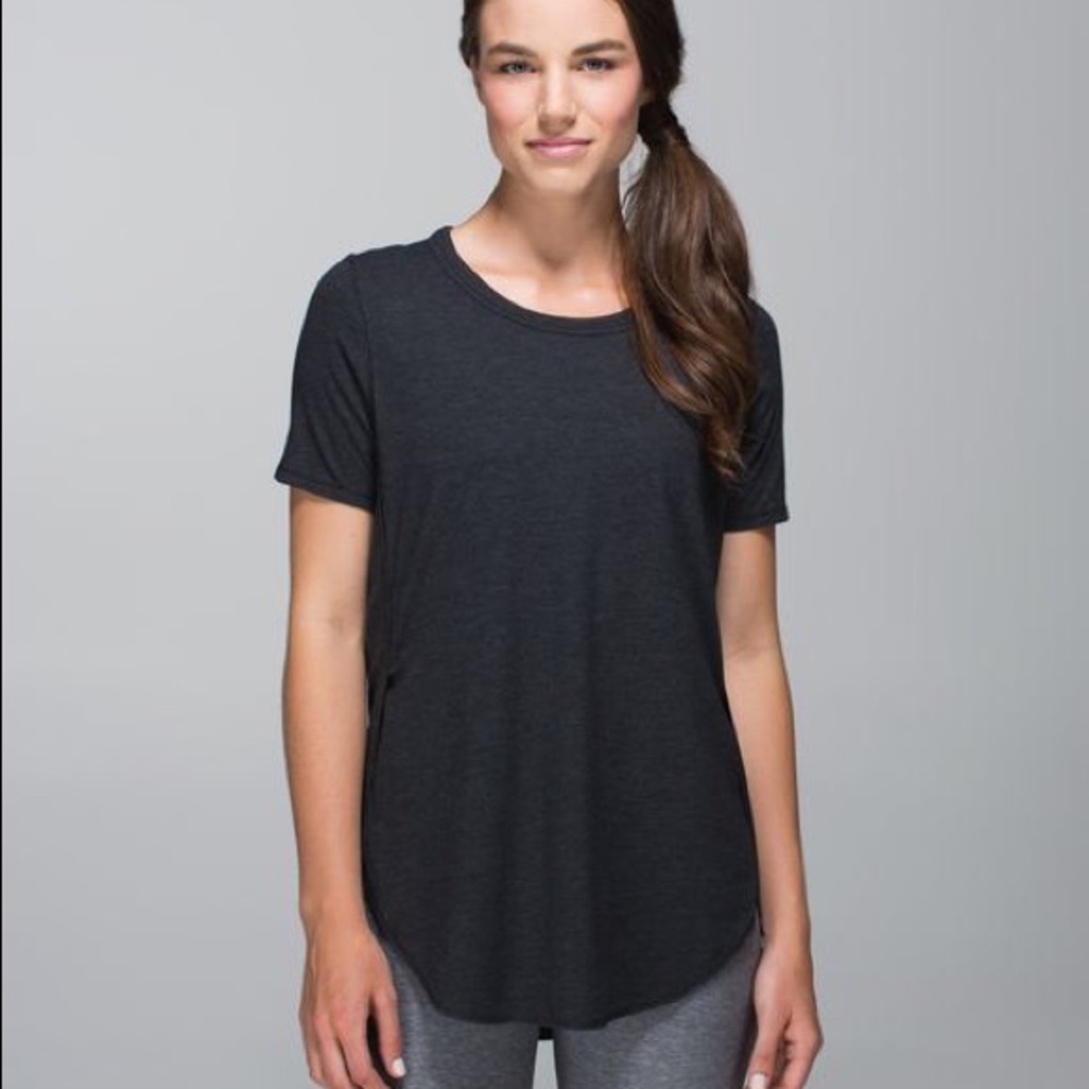 Lululemon Om tee